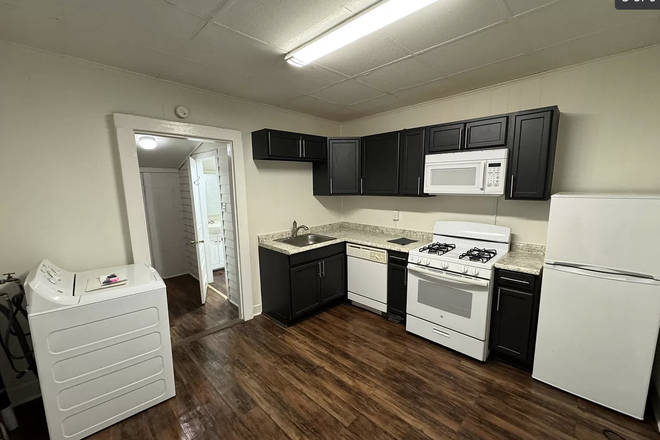 kitchen - WASHER AND DRYER INCLUDED! Apartments