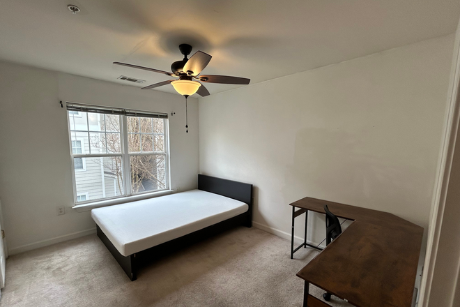 Room - CONDO IN PARTNERS P[LACE NEAR DUKE WEST CAMPUS - ROOM AVAILABLE