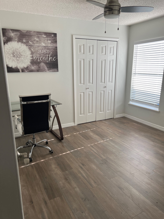 12x12 room - House Female only