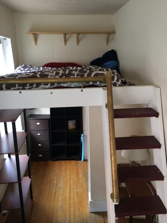 living - 3 BED WITH HEAT/HOT WATER INCLUDED!! ONLY 25% BROKER FEE, AVAIL 9/1/26! Apartments