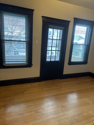 Bed 1 - Spacious 4 Bed Near Tufts Apartments