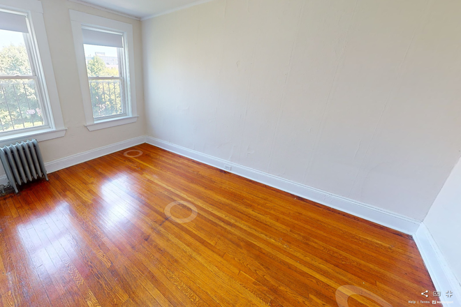 Visit [web address removed] - Wonderful front view 1 bedroom, with large kitchen, in Fenway Apartments