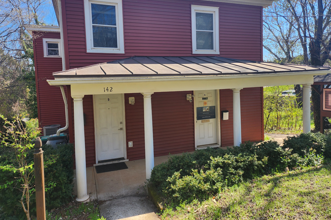 142 Carlton Rd.- front - Upstairs apt located half a mile from the downtown mall with EV Charging optional