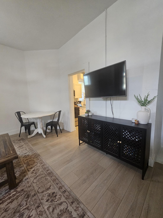 Living/Dining Room - 430 E 6th St - Newly Renovated UofA/Downtown Apt.