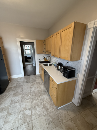 Kitchen - 215 Saint Paul Street, close to campus and green line