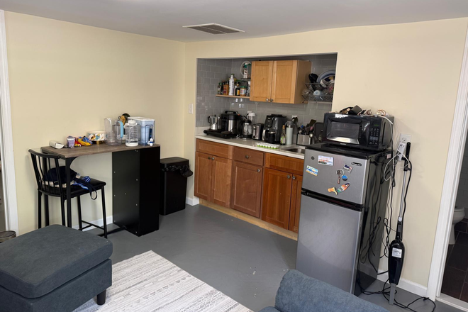 Kitchenette - Basement Apartment, Walk to Campus, Off Street Parking