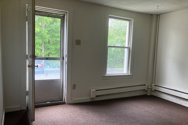living room - Umass bus- One bedroom apartment - June 25, Amherst