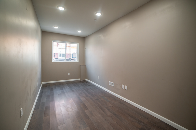Bedroom - OCP - Brand New Luxury Unit With Private Patio - 3 Bed 2 Bath Apartments