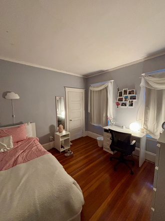 Bedroom - Summer Sublet Near Tufts, Davis Square & Ball Square (7/1–9/1) Apartments