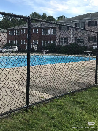 swimming pool - Great Deal: Roommates Wanted for 3B2B near Boston College Condo