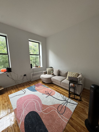 living room - 9-month sublease in Central Harlem Apartments