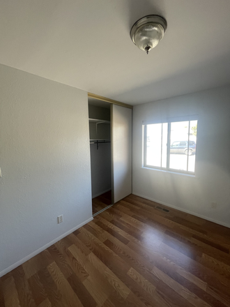 Bedroom 2 - Lincoln Park house, less than a mile from campus