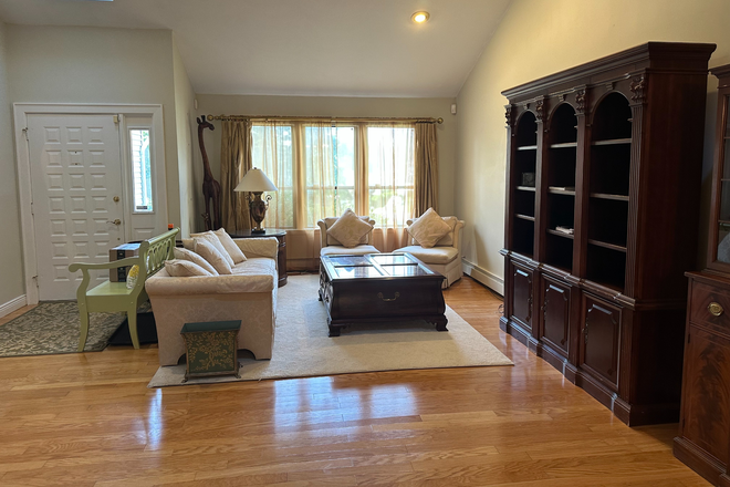 Front Entry into Living Room - Furnished Townhouse 3 bedroom 2-1/2 baths Port Jefferson Village