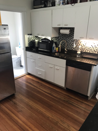 Call NOW for showings! 617-236-8600 - WARNER ST - *FRNSHD* TOP FLR DUPLEX 5BR NEAR TUFTS FOR *6/1/2026* W/ LNDRY ON SITE, RNTL PRKNG, 2BA Apartments