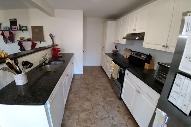 Kitchen - Gorgeous 4 br. 2 Ba Condo 10 Min. From "C' lot, Near Restaurants, Lake, Amenities