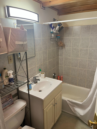 Bathroom - 3.5 Bed 2 Bath *Available 9/1/2024*--$5200/month Apartments