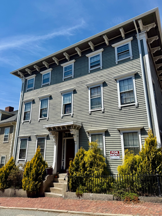 Front - Modern Living in College Hill! 4-Bedroom Apt at 40 Bowen St
