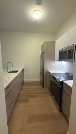 - - Renovated 2BR/2BA In-Unit Laundry – Walk to the BU