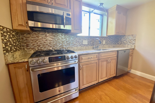 . - Spacious 2 Bed / 2 Bath with Balcony!! Central AC! Heat&Hot Water Included! Avail. NOW!!! Apartments