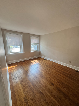 large living room - Large Sunny apartment in the heart of Little Italy