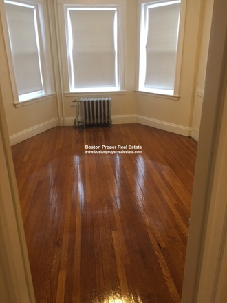 a - No fee and 1//2 month free rent Apartments