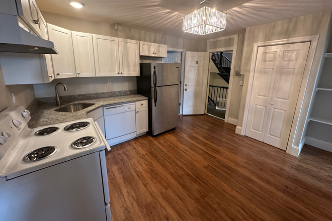 1 - SEPT 2026: North End. | Historic North End | Heat Inc! Student OK Apartments