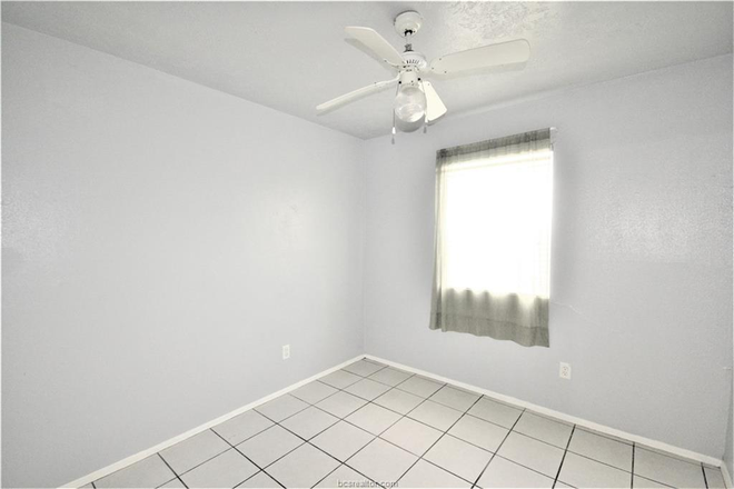 bedroom 1 - Four-plex For Rent By Owner