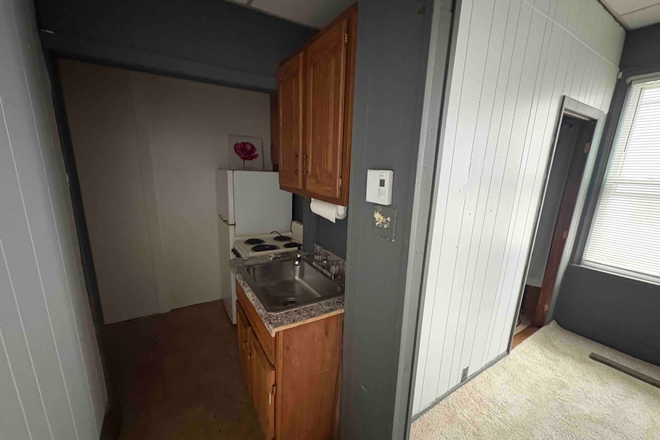 Kitchen - Studio Downtown New Bedford Apartments