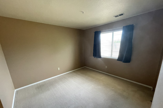 Bedroom - AVAILABLE 8/5: 5510 Stonewall Pl #31 Condo