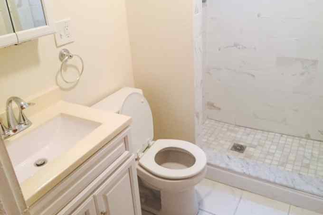 bath - 1/2 fee Fantastic location! spacious, clean, minutes to MIT, redline Apartments