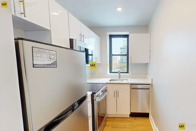 Call or text Arezou at 617-584-7817 - Top floor true 2 bedroom in the heart of Kenmore Square with no Broker fee!!!! Apartments