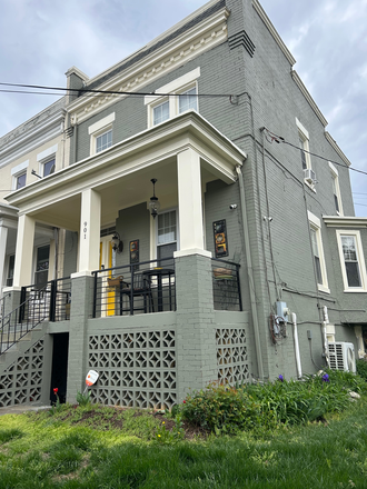 Side Exterior - Allison St PRISTINE 1 Bedroom Basement Apartment