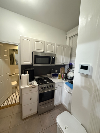 Kitchen - Hemenway Park Dr Apartments
