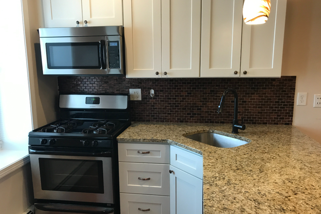 . - NO BROKER FEE - 2 Bed / 1 Bath - LAUNDRY IN UNIT - Avail 9/1/26!!! Apartments