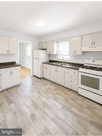 Eat-in Kitchen - Detached 3BR Home with Large Private Yard | Hyattsville | $2,550