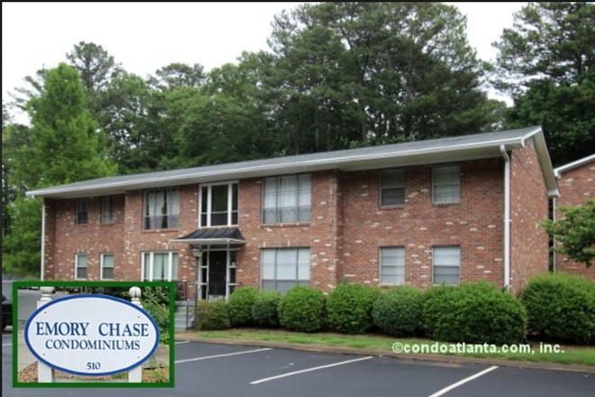 2 bedroom/1 bath - sitting room, dining - Emory Chase Apartments/1 mile from the Emory Village