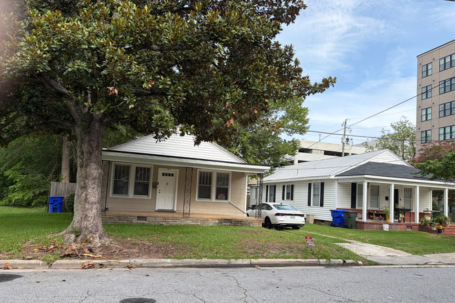 Front yard and driveway - 3 Bedroom/1 Bath House
