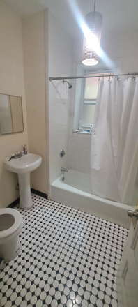 BATHROOM - 1 Bedroom apartment with Living room & Furniture & Music Studio (with gear)