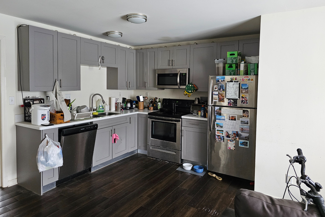 Kitchen - Redpoint West Lafayette Apartments