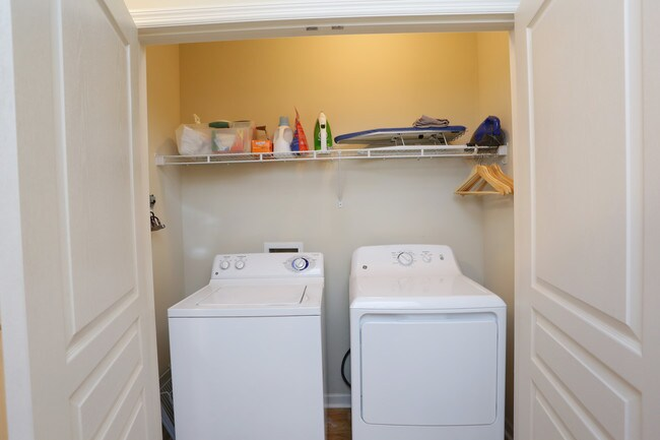 Washer and Dryer - 221 Armstrong - Upstairs LARGE Room close to campus! Apartments