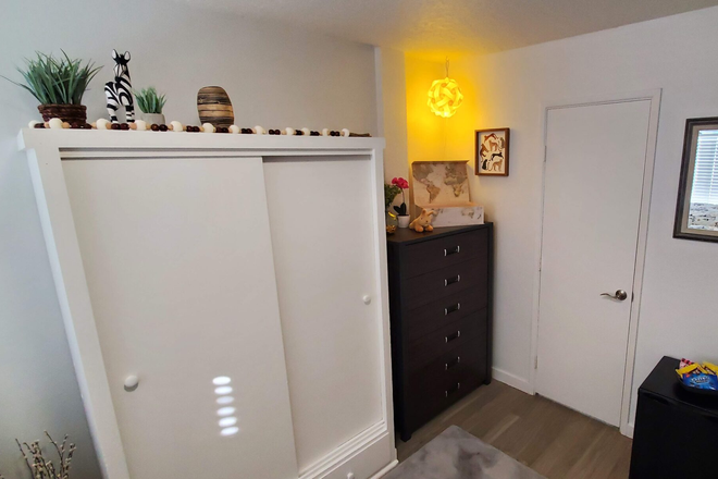 Bedroom - Capri Apartments - Cornerstone