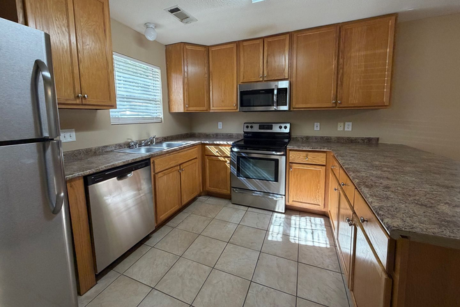 Photo - 381 Martin Ave. House