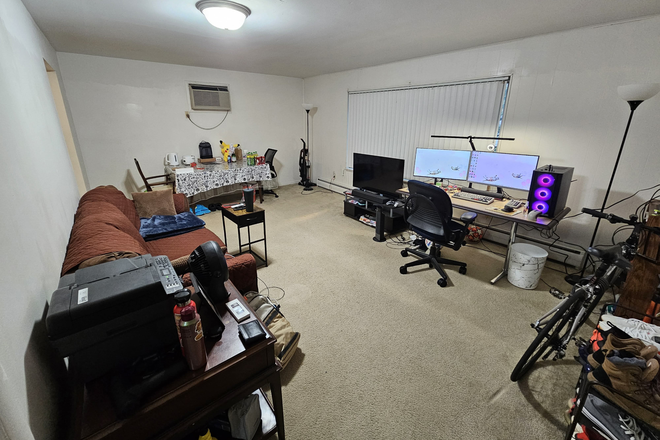 Spacious, fully furnished living room - 🌿 Sublease Available – Cozy 1-Bedroom Apartment 5 mins from MSU