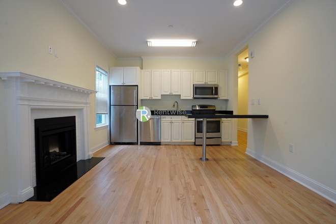 1 - AVAIL NOW-Sweet Harvard Sq 3 bed, H/HW inc, NO BROKER FEE! Apartments