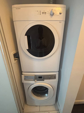 washer and dryer - Fully Furnished Entire Condo for Short-Term Rent – Bloor–Yonge Area