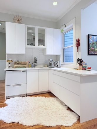 Kitchen - 2 bedroom apartment in Inman Square, walking distance to MIT and Harvard