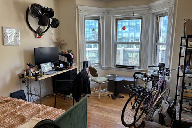 Bedroom2 - 2 Bed on Peterborough St - Available 9/1/26 Apartments