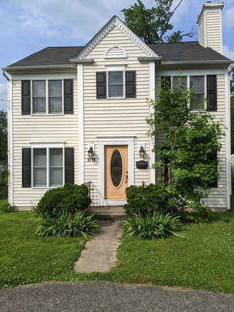 Front of House - 3 Bedrooms Available in Spacious House 1.5 miles from UMD Campus
