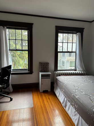 Bedroom - Room in Apartment near Science Center