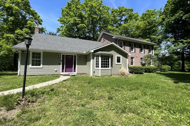 Exterior - 4 Lawrence Plain Road Duplex